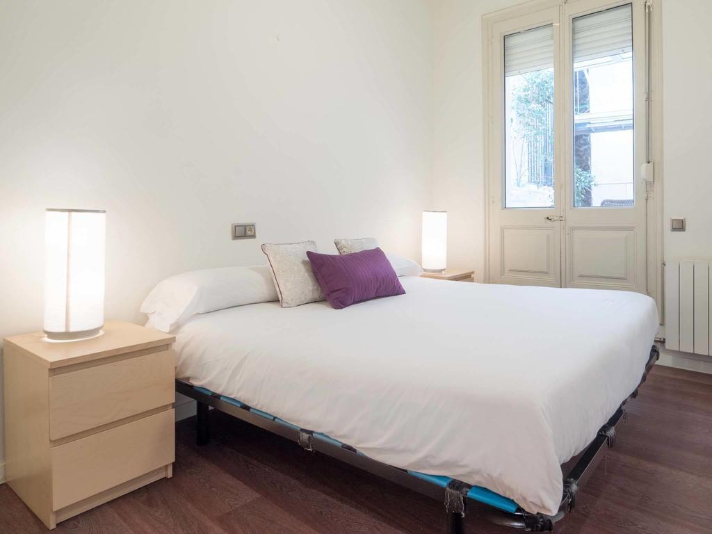 Rent Top Apartments Near Plaza De Catalunya Barcelona Room photo