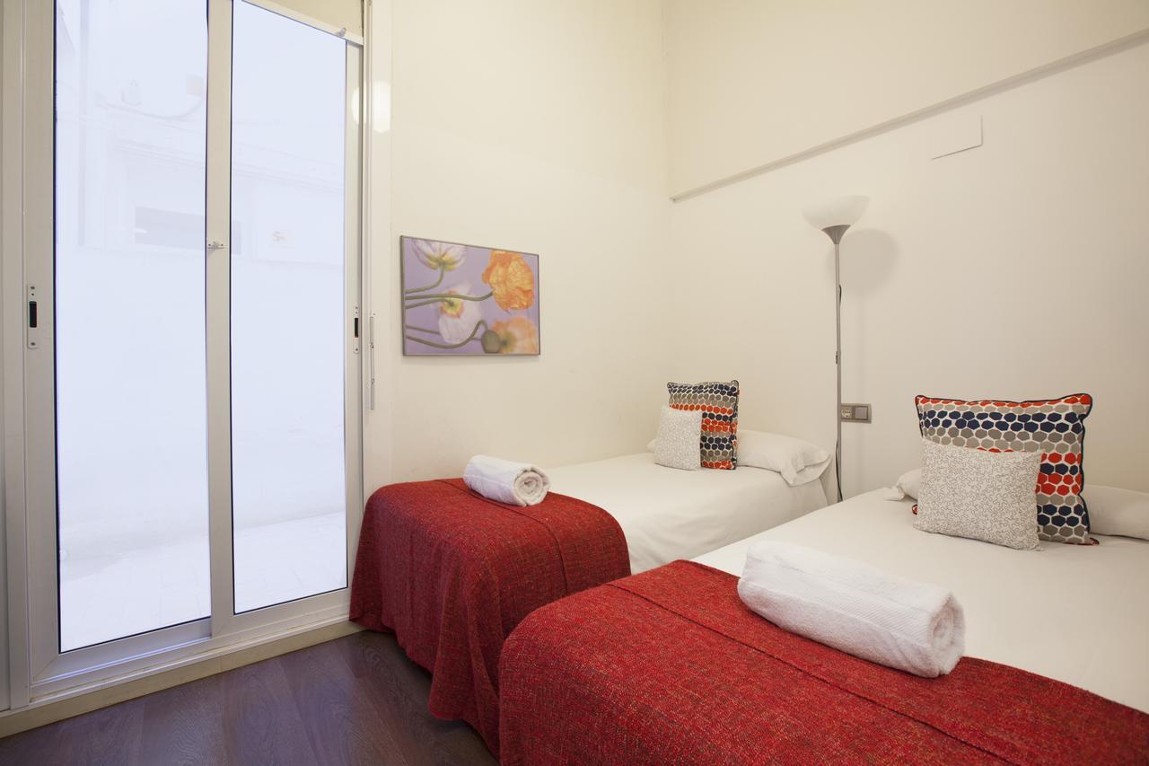 Rent Top Apartments Near Plaza De Catalunya Barcelona Exterior photo